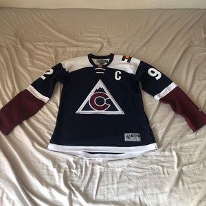 Colorado Avalanche Landeskog women’s jersey